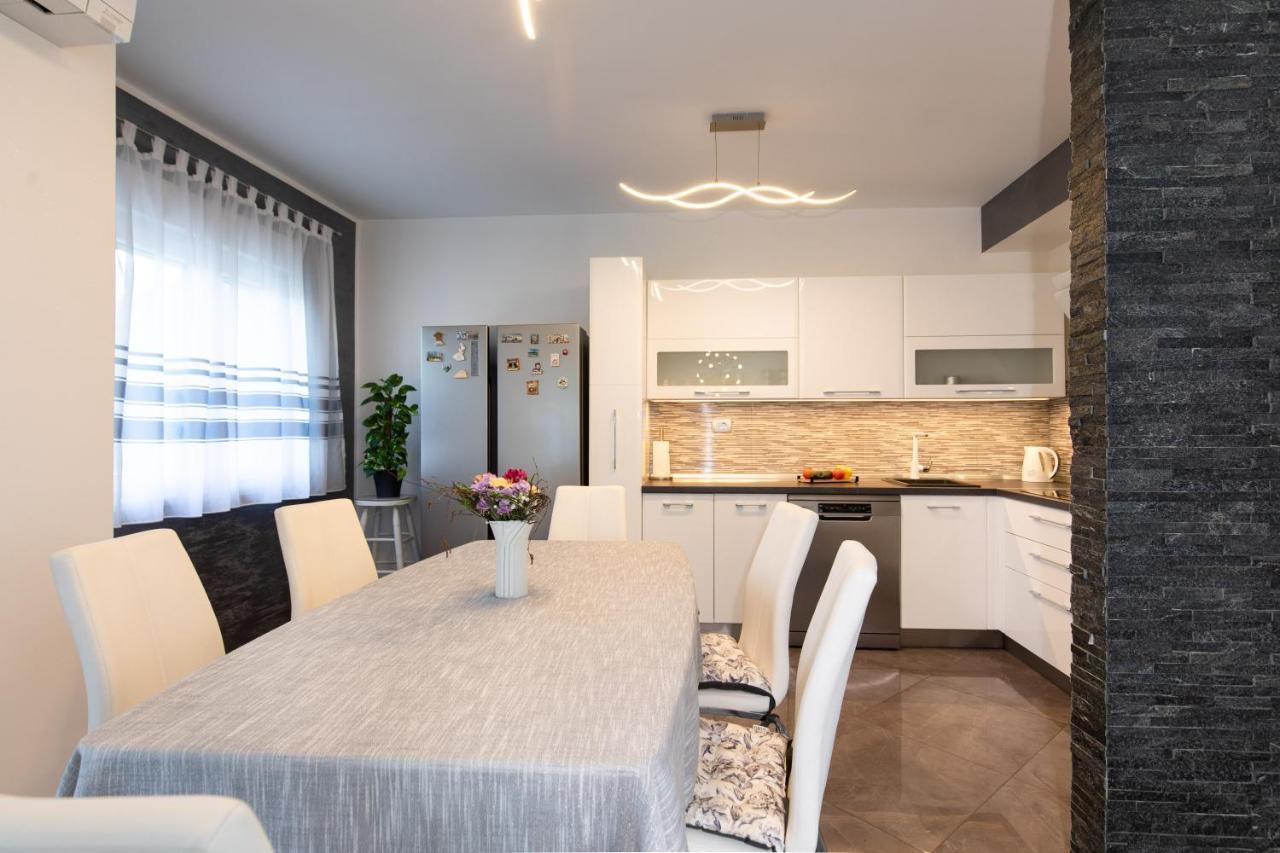Villa Nina Baska Екстер'єр фото