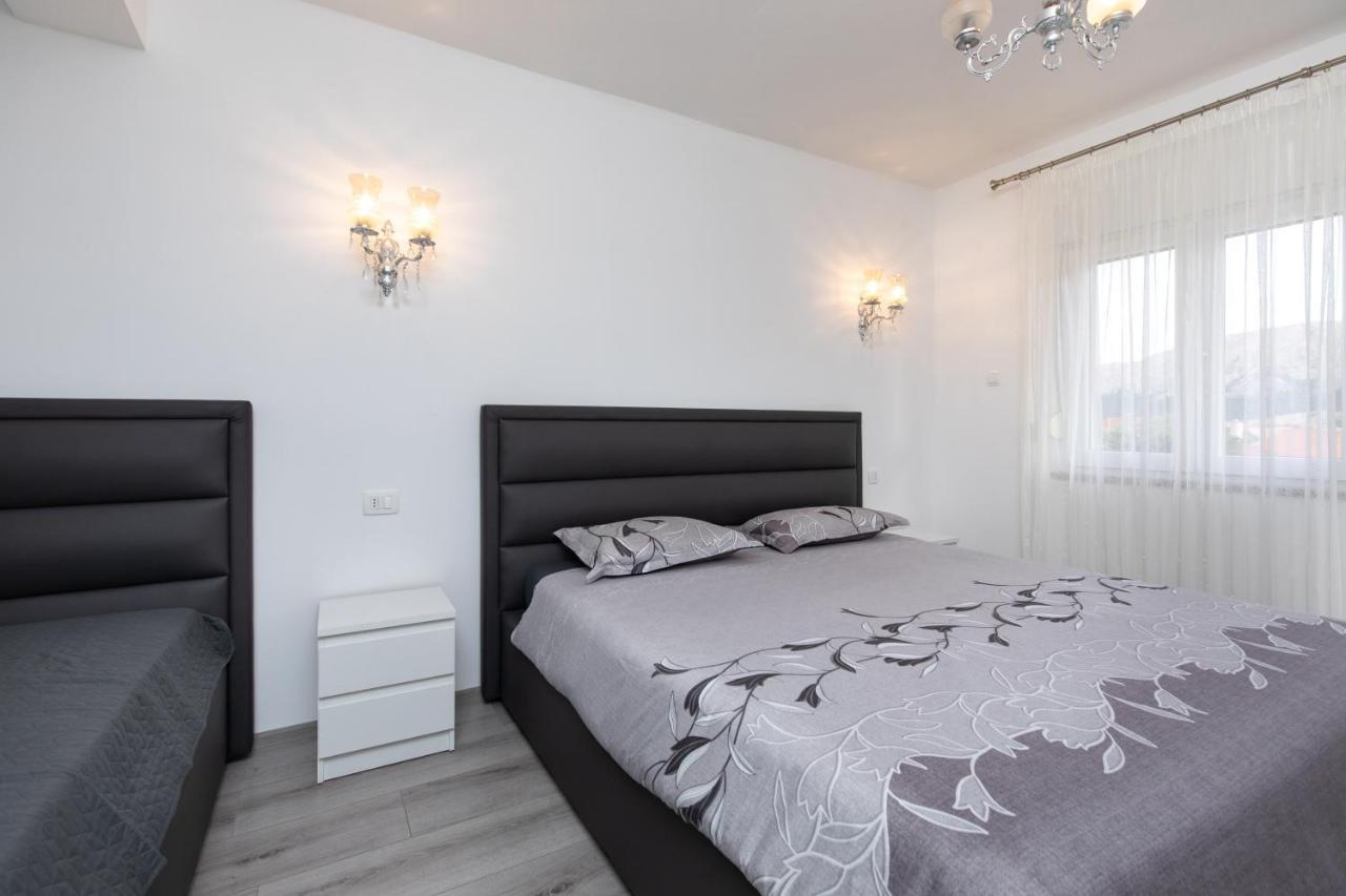 Villa Nina Baska Екстер'єр фото